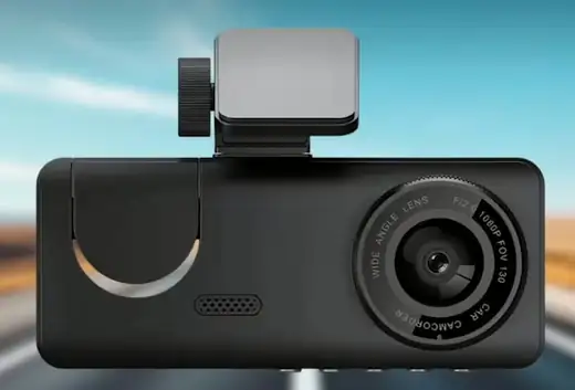 RoadVision dash cam with suction mount